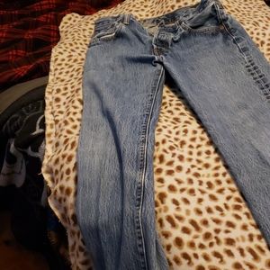 Distressed Levi 501 29 x 34